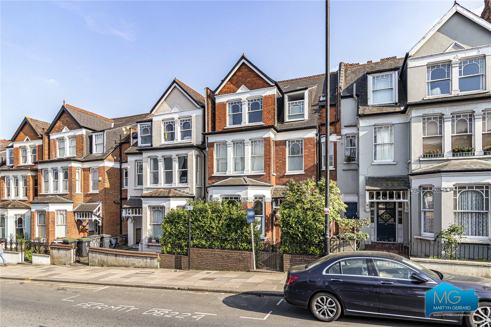6 bedroom House to rent - Martyn Gerrard