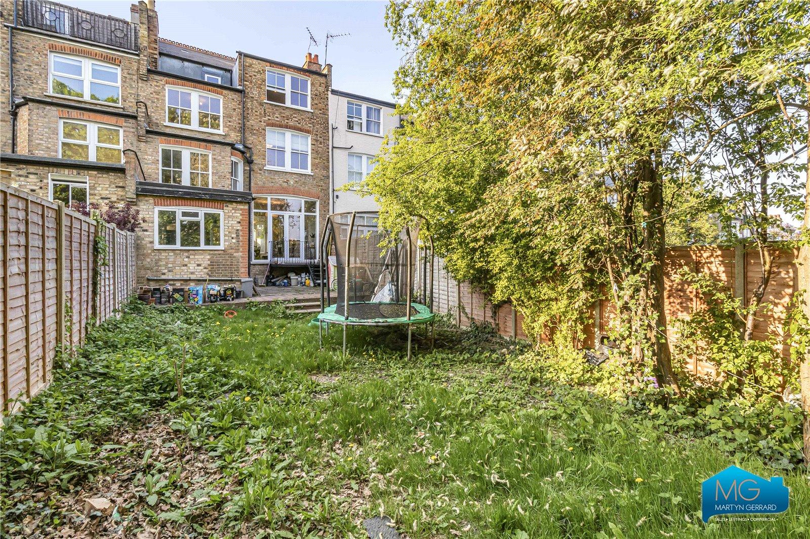 6 bedroom House to rent - Martyn Gerrard