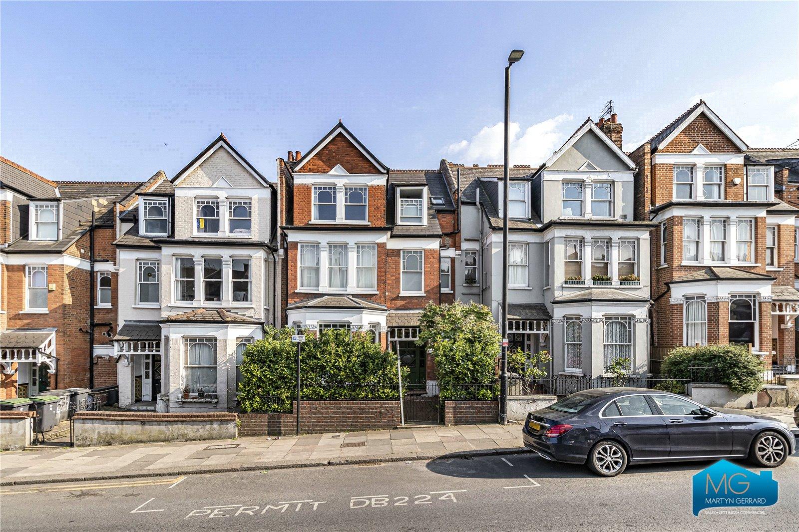 6 bedroom House to rent - Martyn Gerrard
