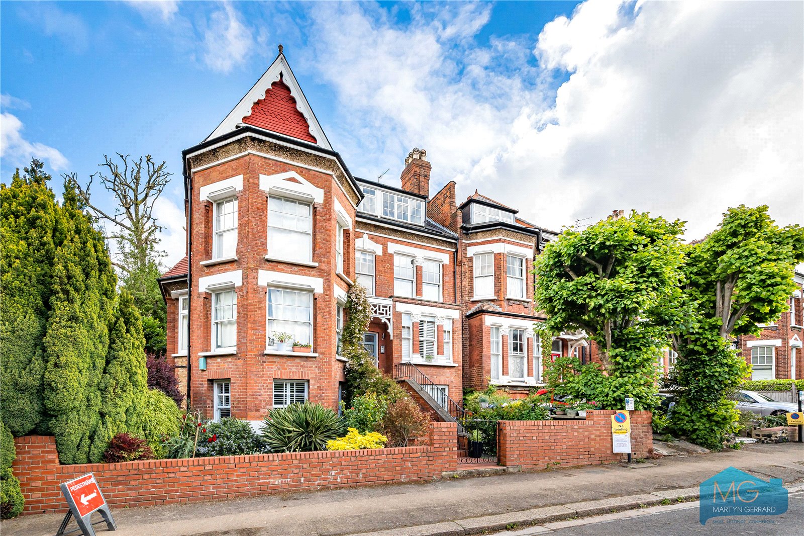 1 bedroom Ground Floor Flat for sale - Martyn Gerrard