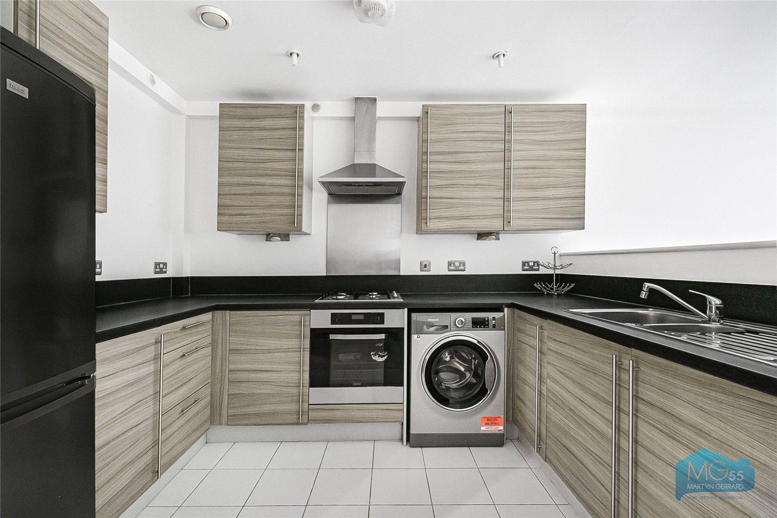 2 bedroom Apartment to rent - Martyn Gerrard