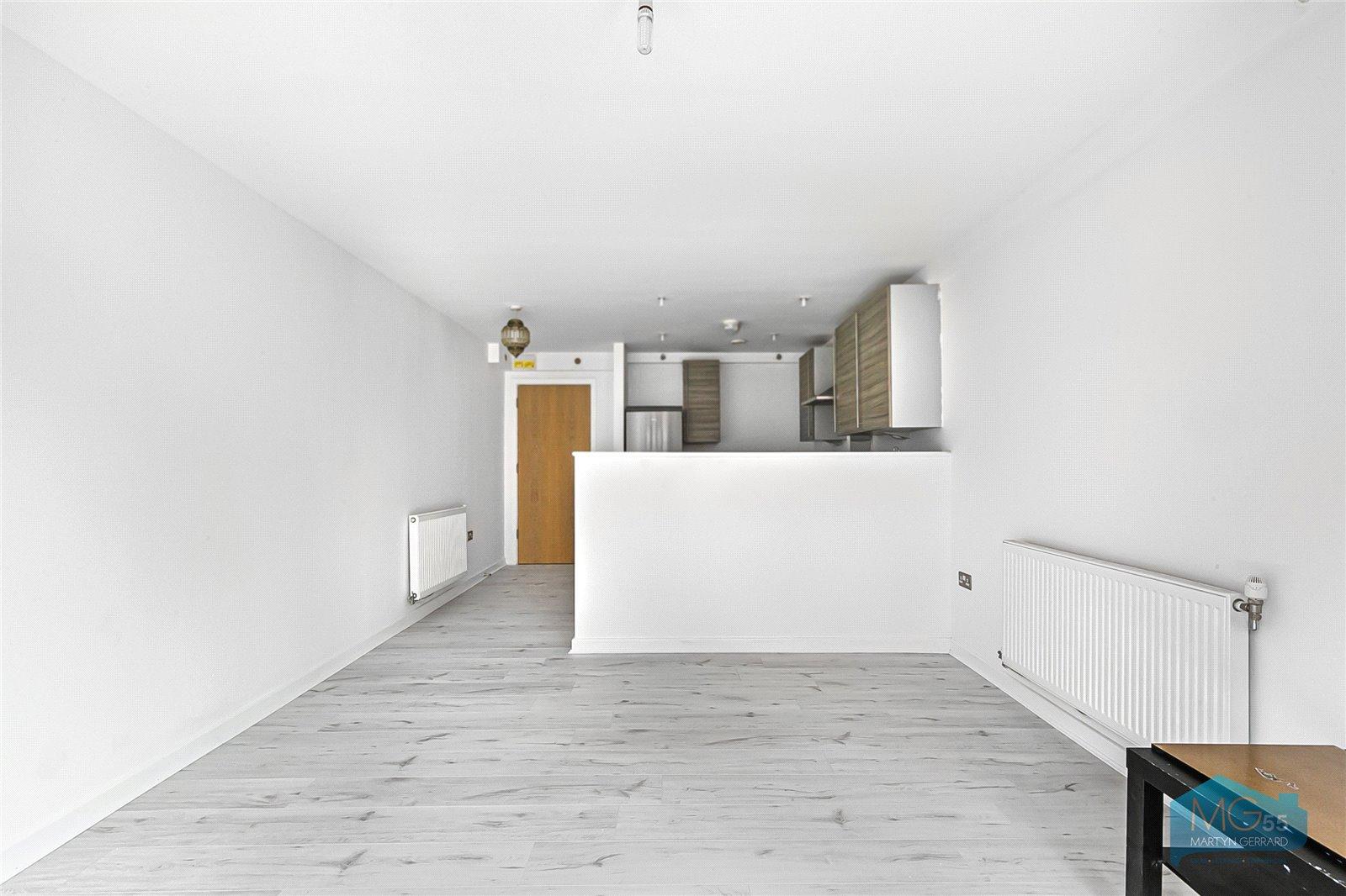 2 bedroom Apartment to rent - Martyn Gerrard