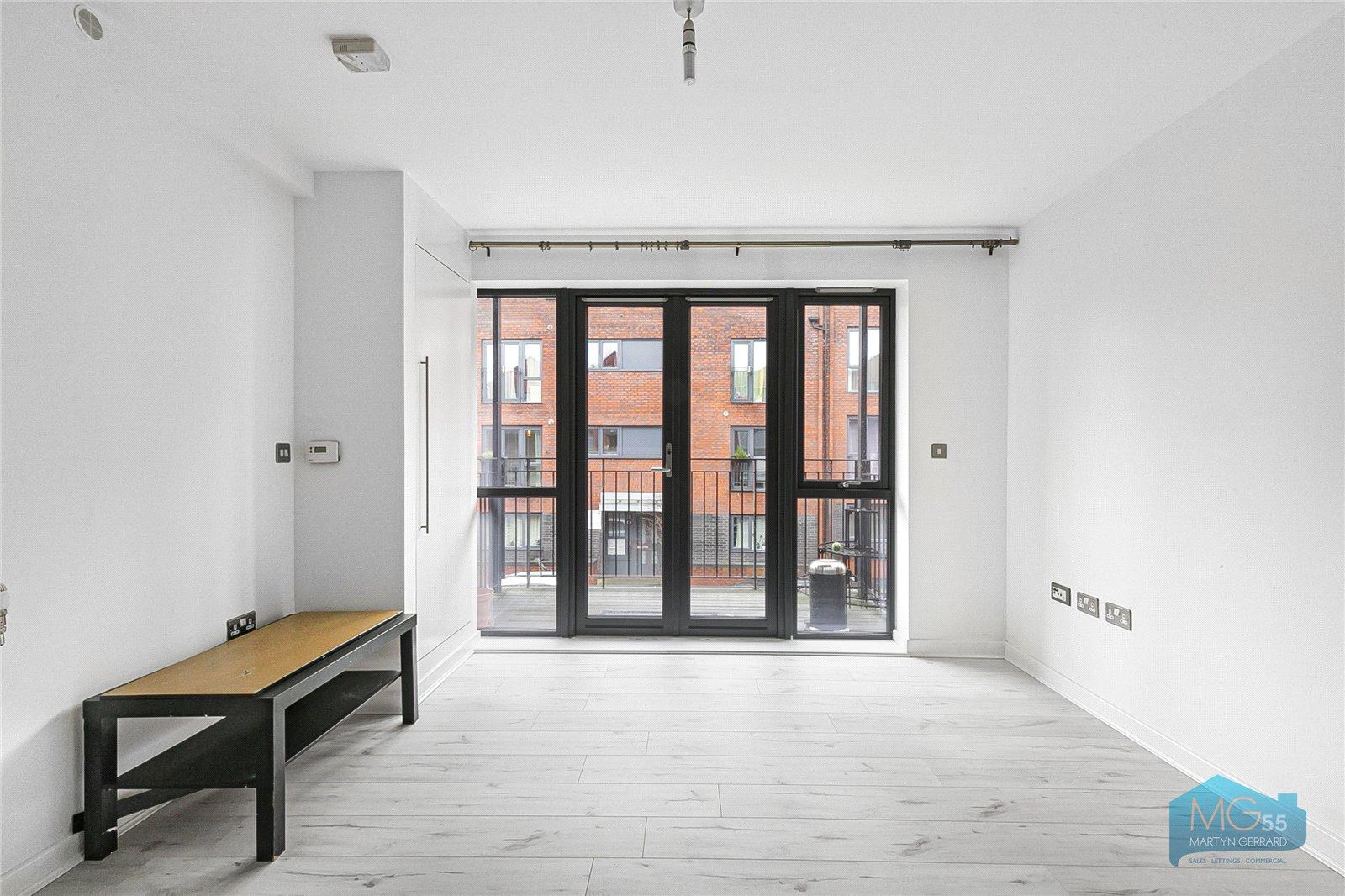 2 bedroom Apartment to rent - Martyn Gerrard