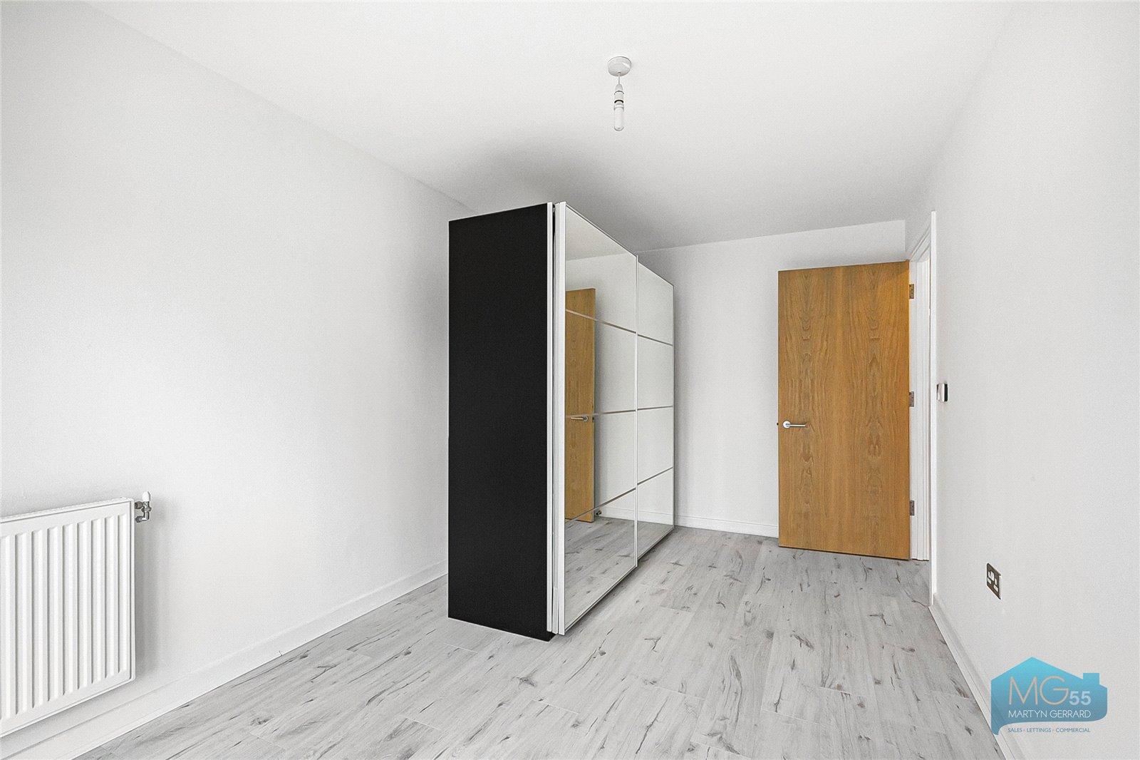 2 bedroom Apartment to rent - Martyn Gerrard