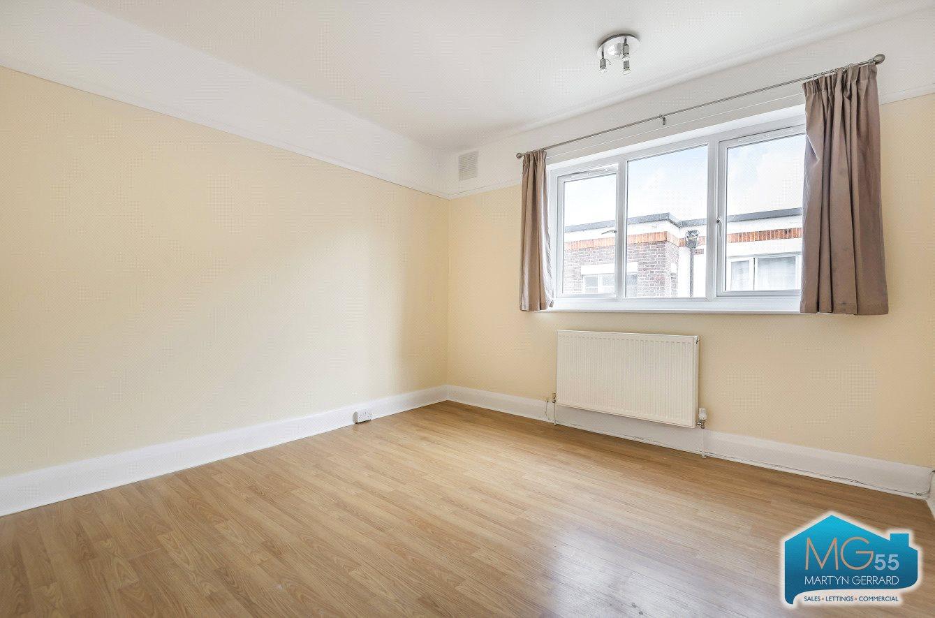 2 bedroom Apartment to rent + ' - Martyn Gerrard