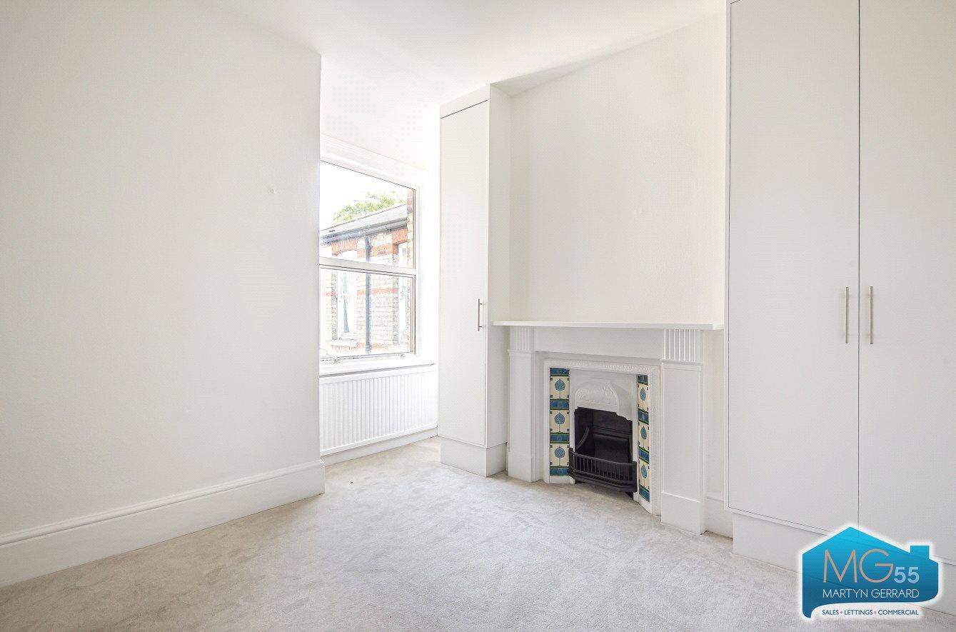 3 bedroom Maisonette to rent - Martyn Gerrard
