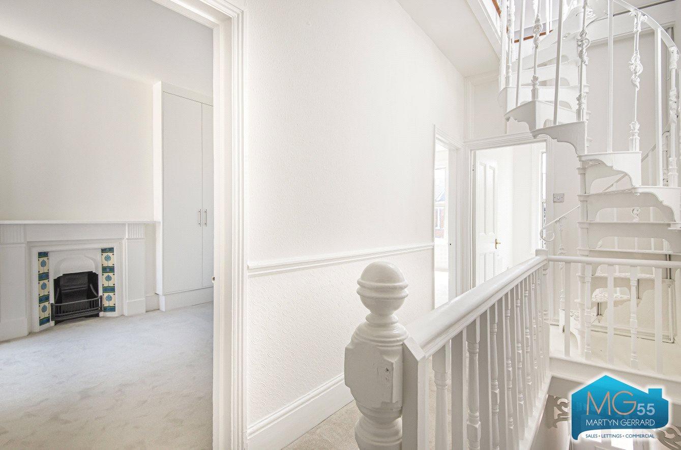 3 bedroom Maisonette to rent - Martyn Gerrard