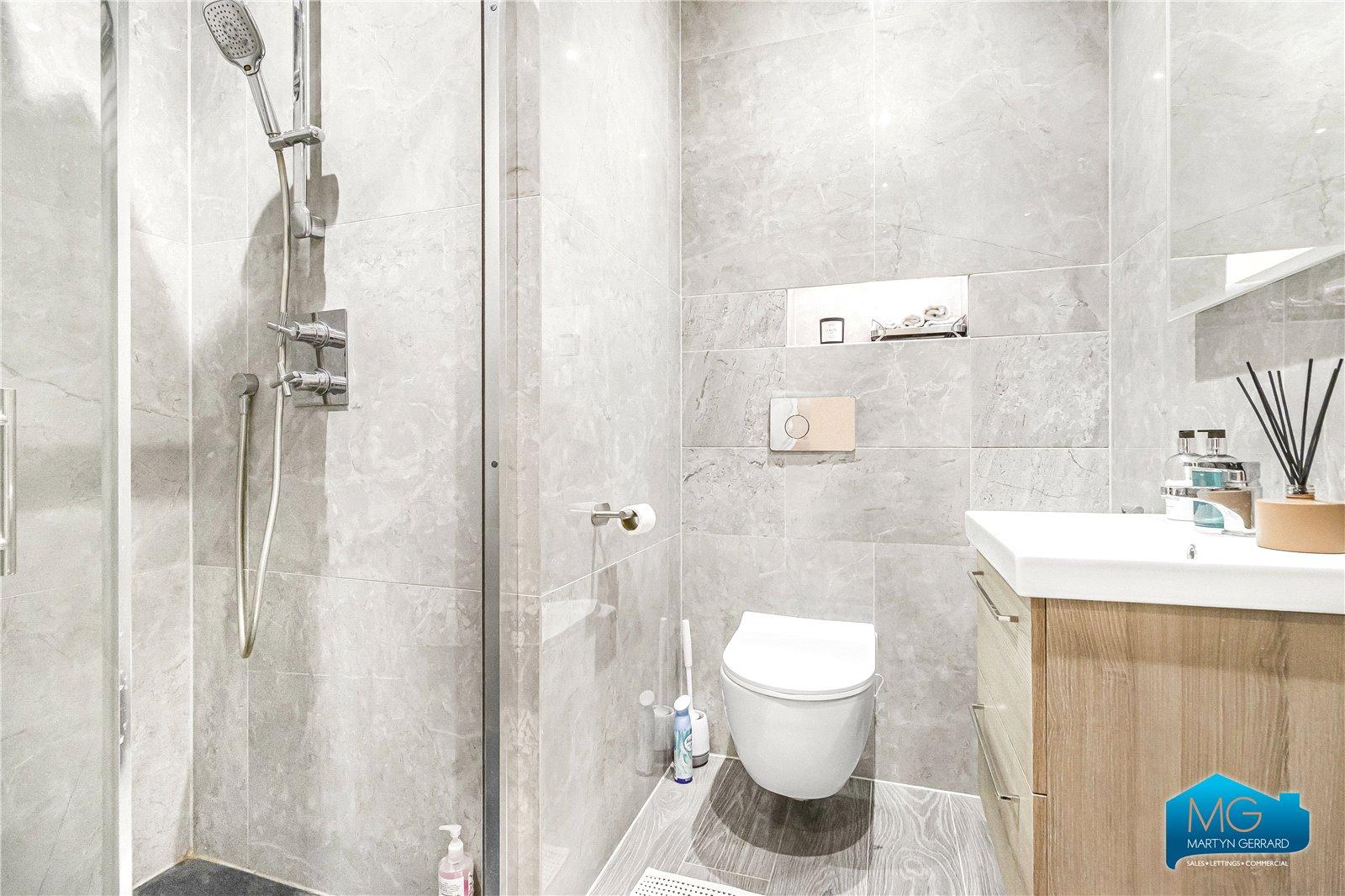 3 bedroom Ground Floor Flat to rent - Martyn Gerrard
