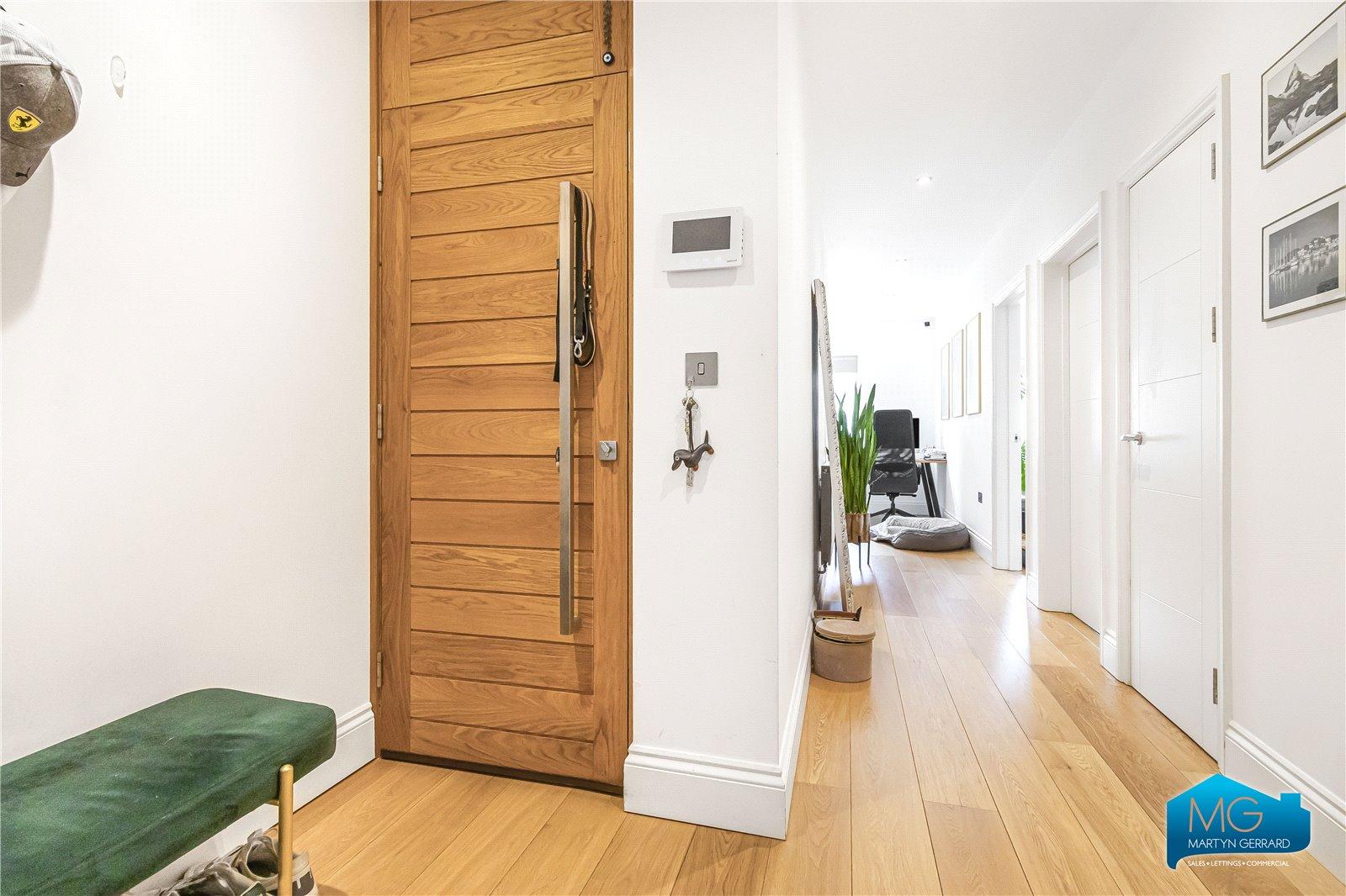3 bedroom Ground Floor Flat to rent - Martyn Gerrard