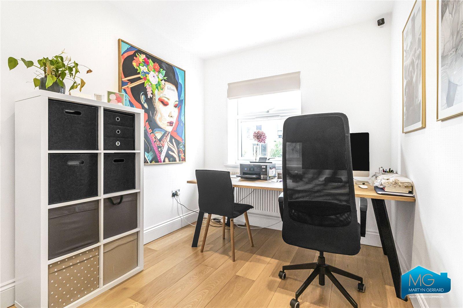 3 bedroom Ground Floor Flat to rent - Martyn Gerrard
