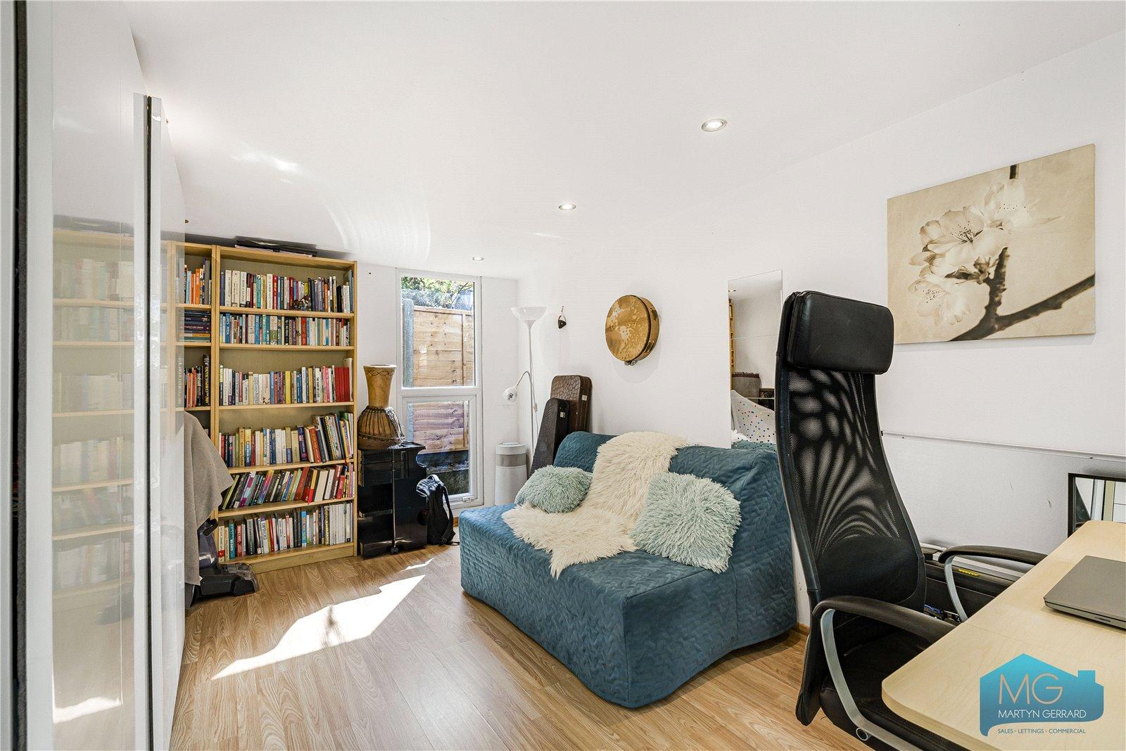 2 bedroom Ground Floor Flat for sale - Martyn Gerrard