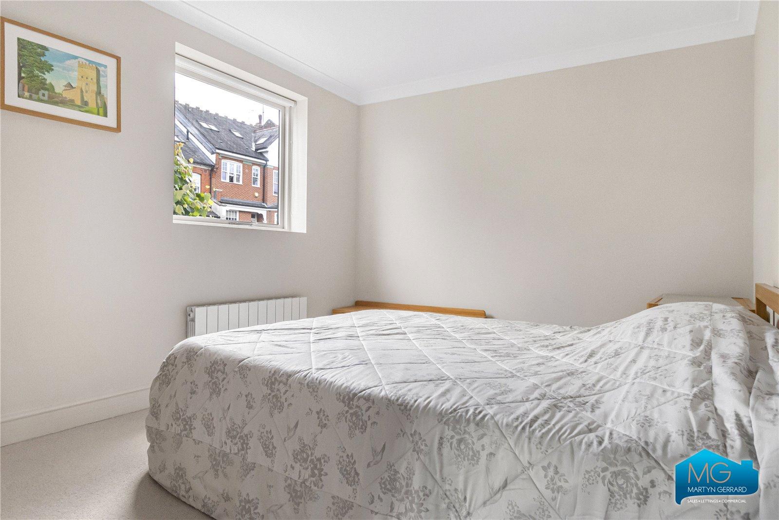 4 bedroom House to rent - Martyn Gerrard