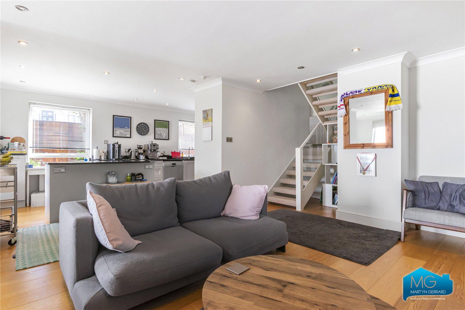4 bedroom House to rent - Martyn Gerrard