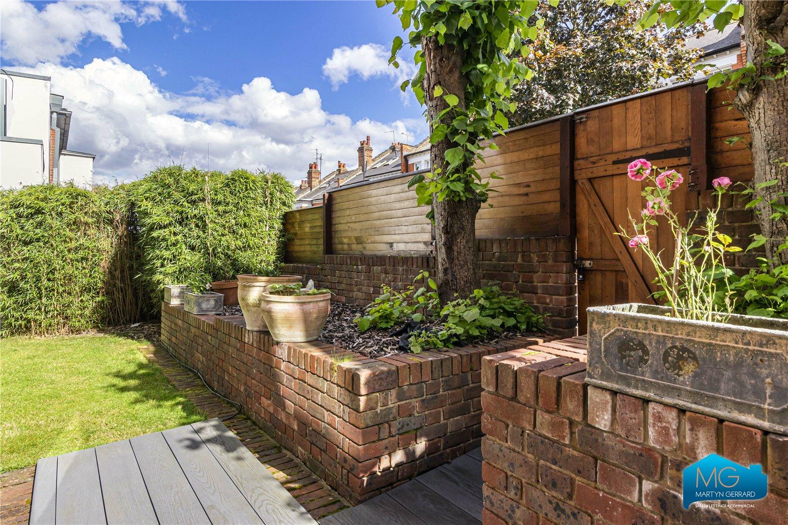 4 bedroom House to rent - Martyn Gerrard