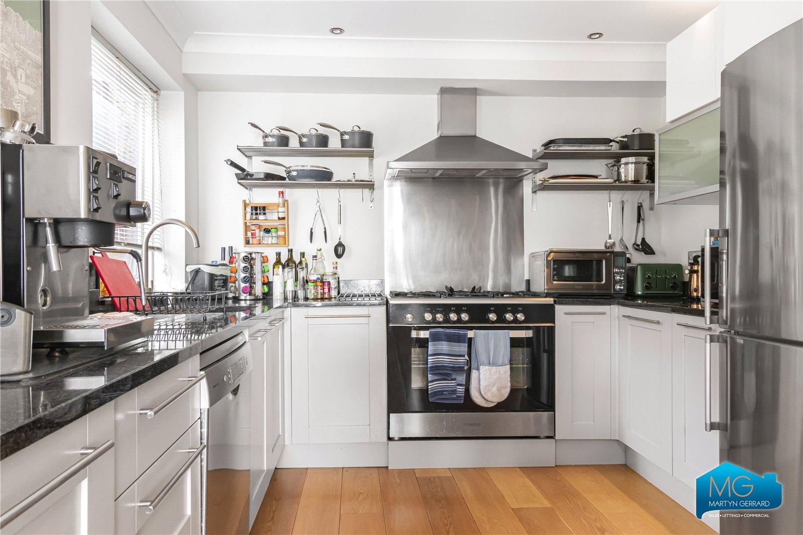 4 bedroom House to rent - Martyn Gerrard