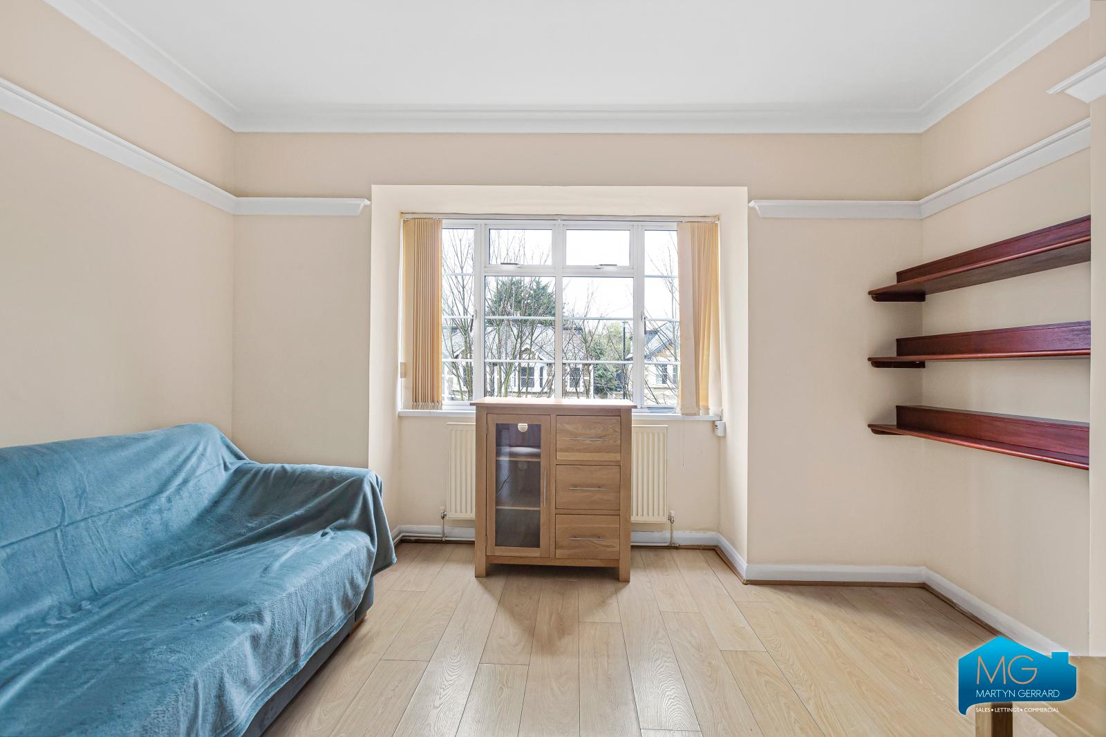 2 bedroom Apartment to rent - Martyn Gerrard