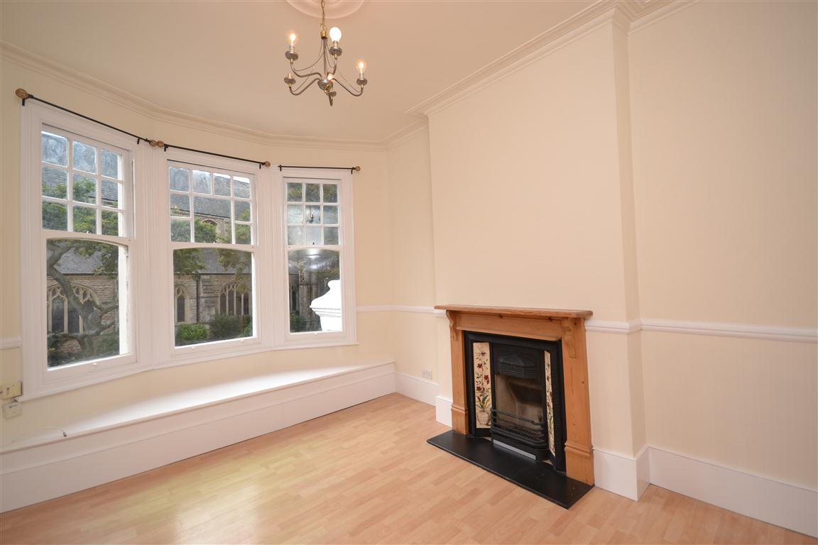 2 bedroom Apartment to rent - Martyn Gerrard