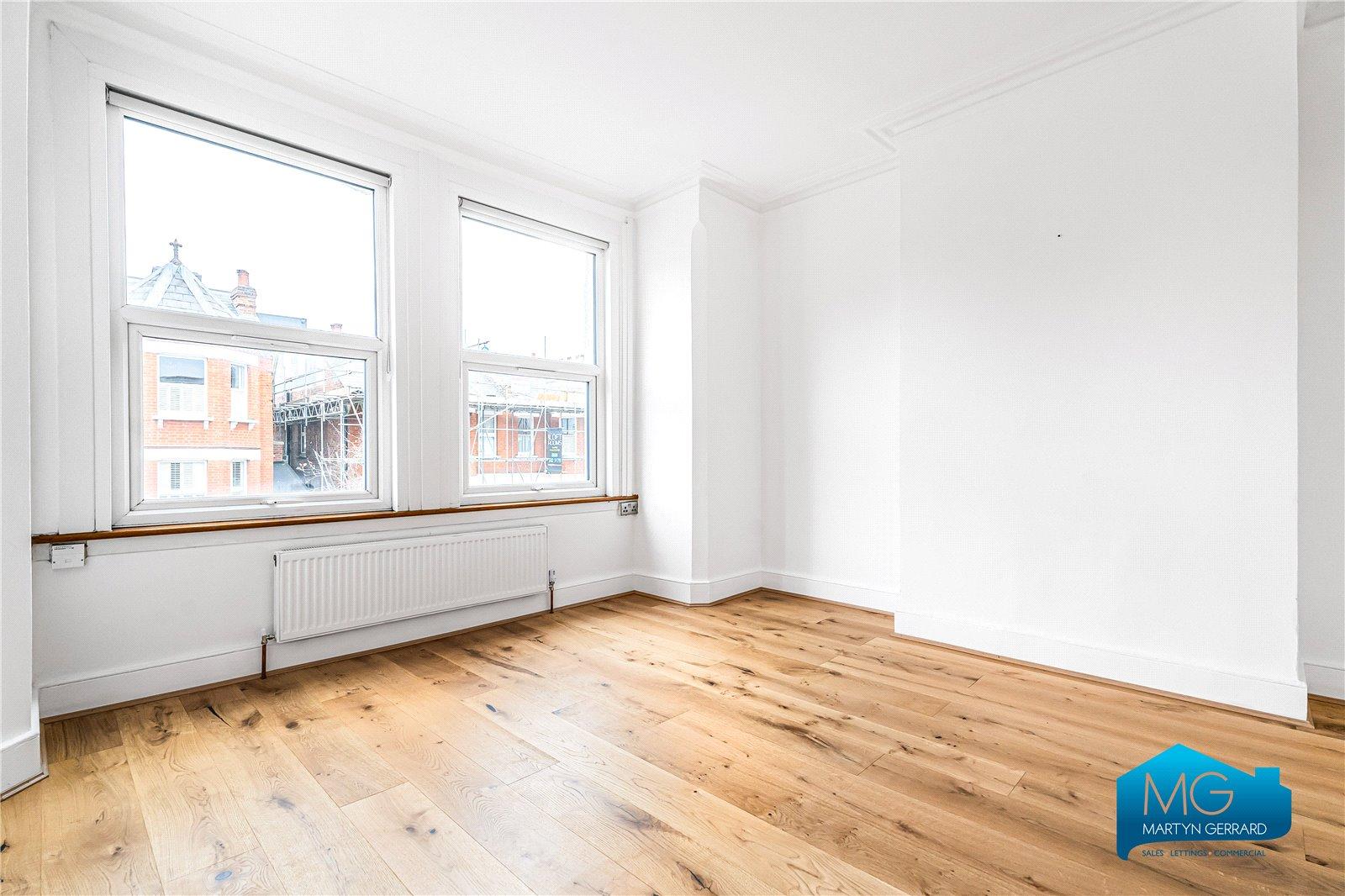 2 bedroom Apartment to rent - Martyn Gerrard