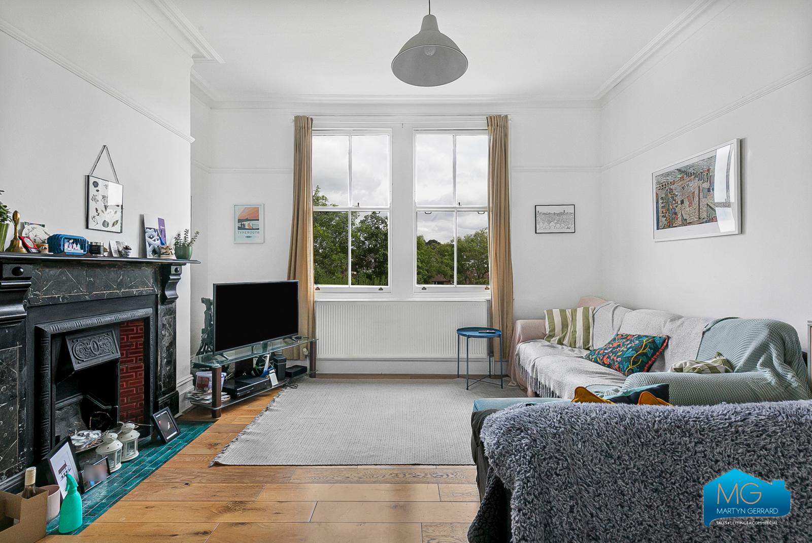 2 bedroom Apartment to rent - Martyn Gerrard