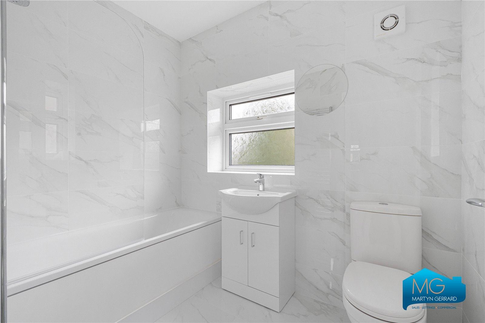 3 bedroom Semi-Detached House to rent - Martyn Gerrard
