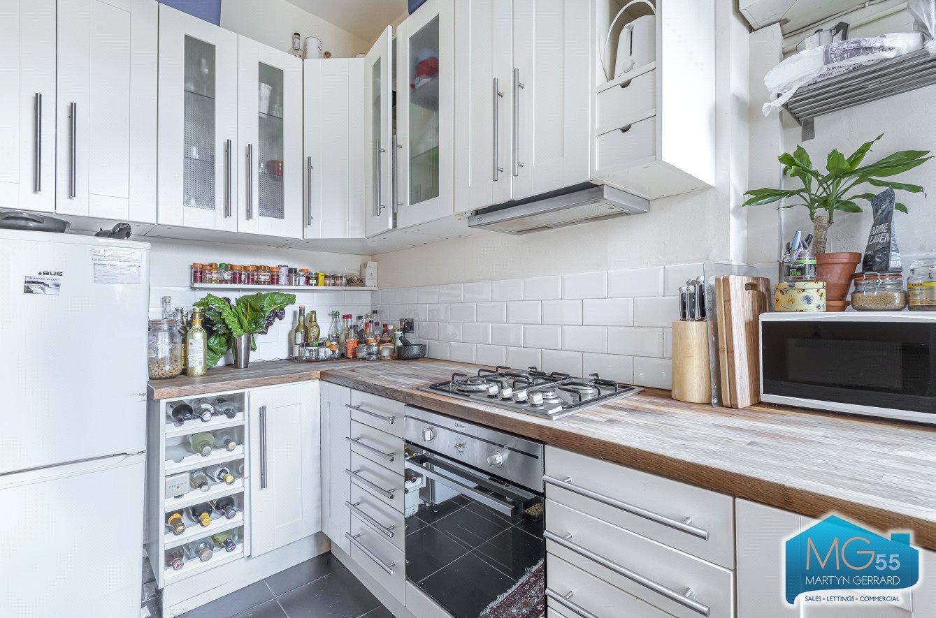 1 bedroom Apartment to rent - Martyn Gerrard