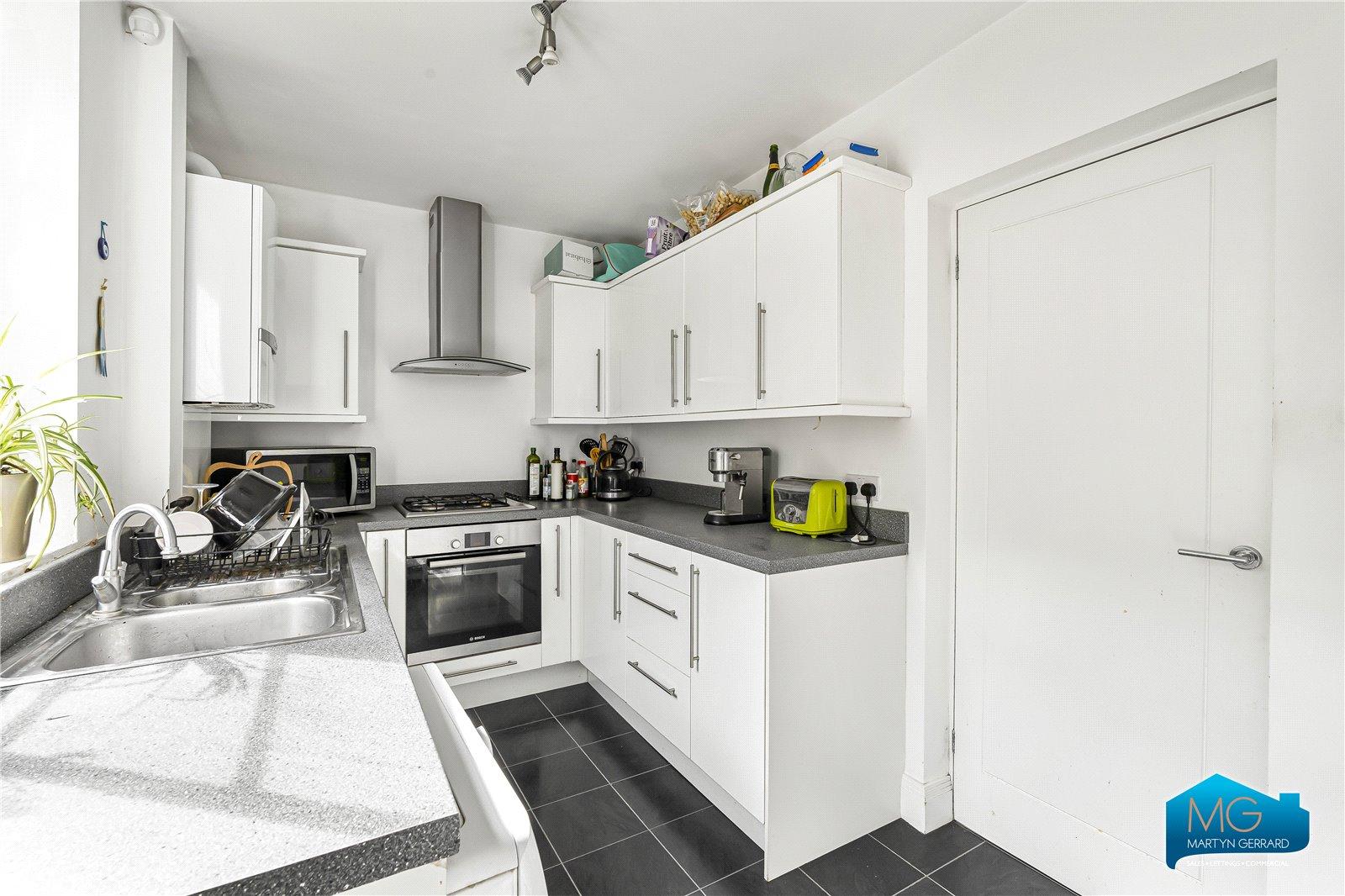 1 bedroom Apartment to rent + ' - Martyn Gerrard