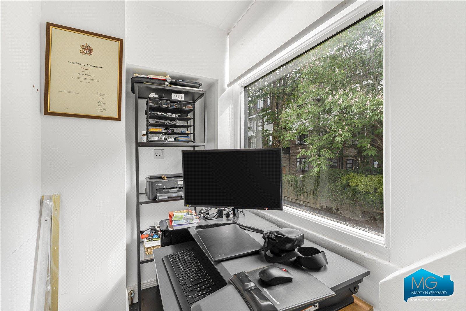 1 bedroom Apartment to rent - Martyn Gerrard