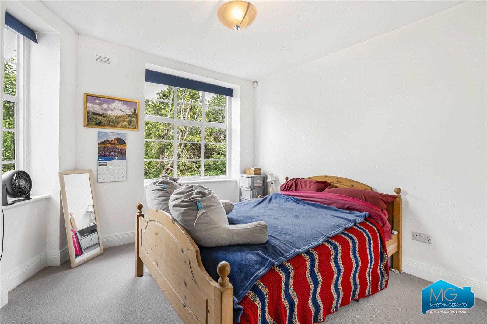 1 bedroom Apartment to rent - Martyn Gerrard