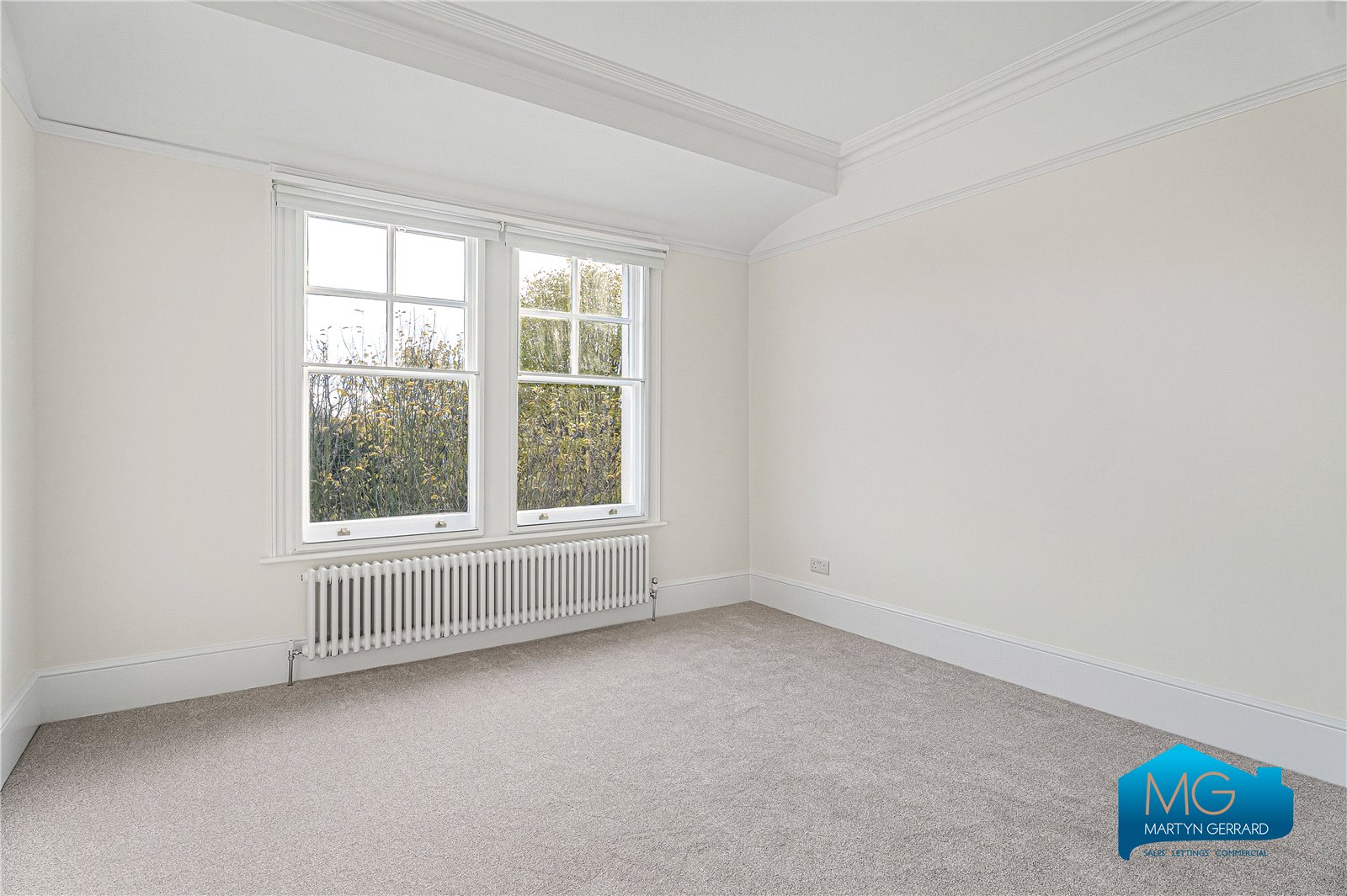 3 bedroom Apartment to rent - Martyn Gerrard