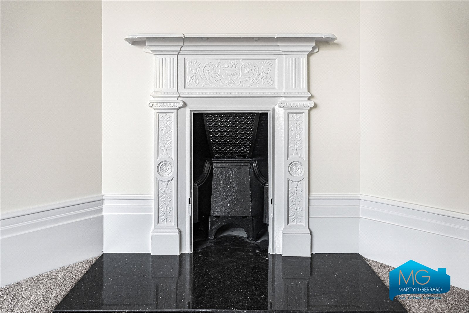 3 bedroom Apartment to rent - Martyn Gerrard