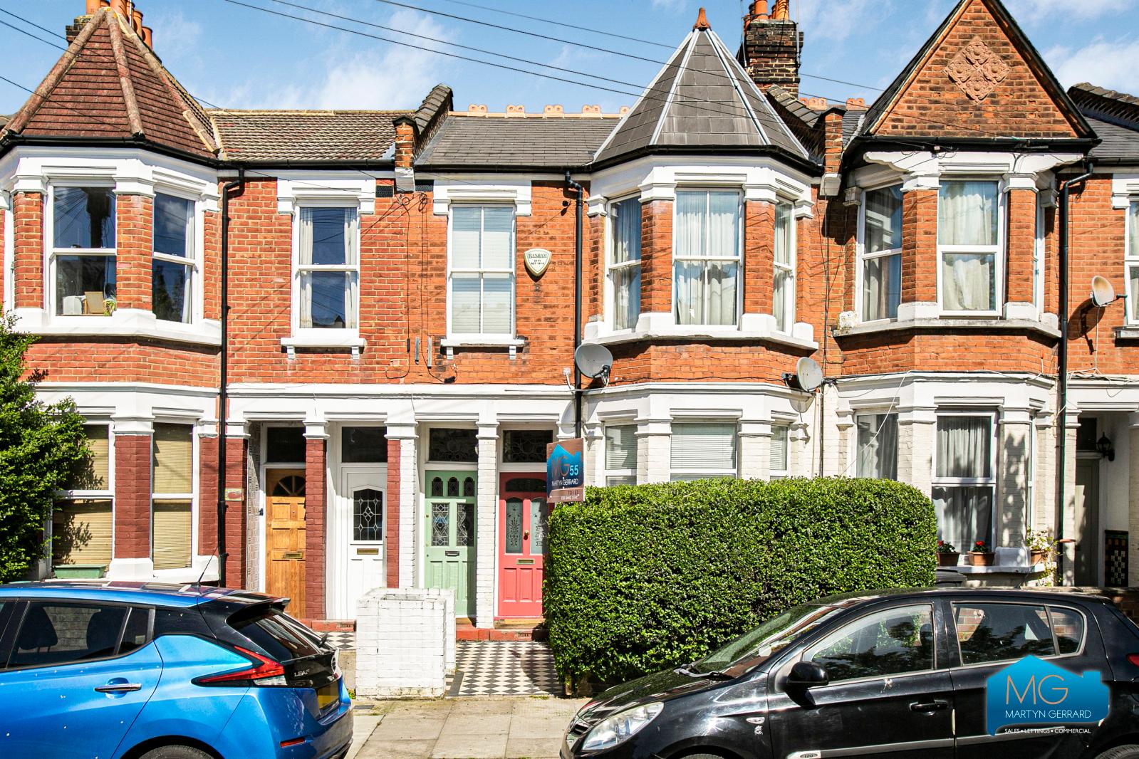 3 bedroom Ground Floor Flat to rent - Martyn Gerrard