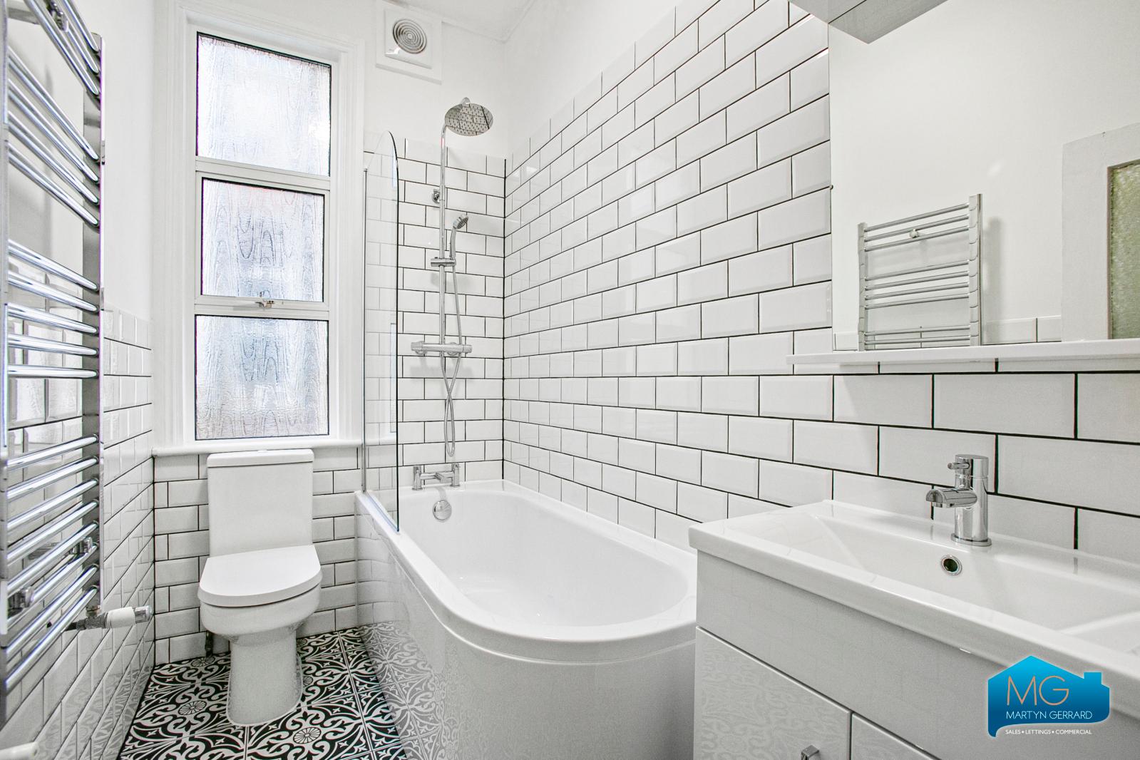 3 bedroom Ground Floor Flat to rent - Martyn Gerrard