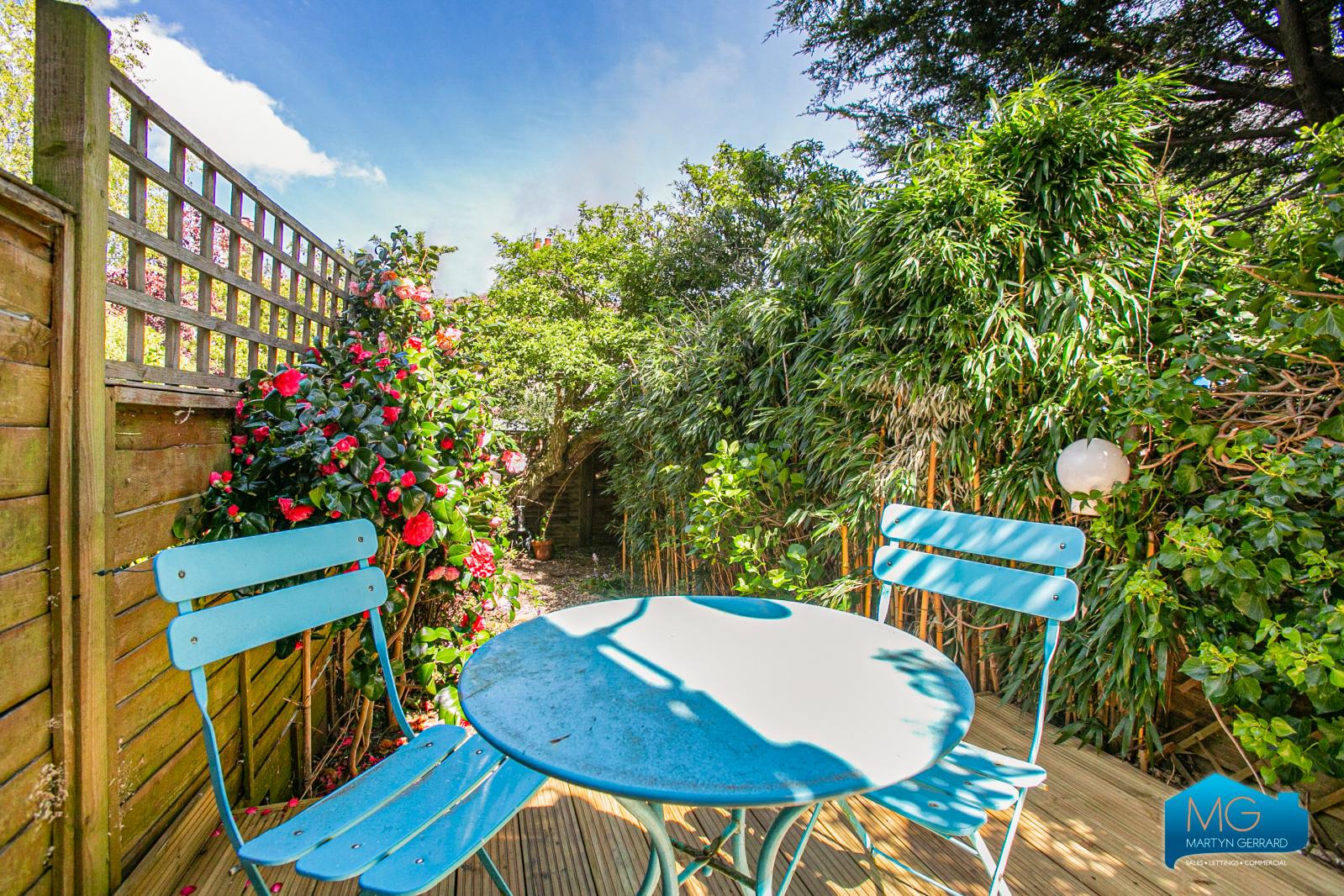 3 bedroom Ground Floor Flat to rent - Martyn Gerrard