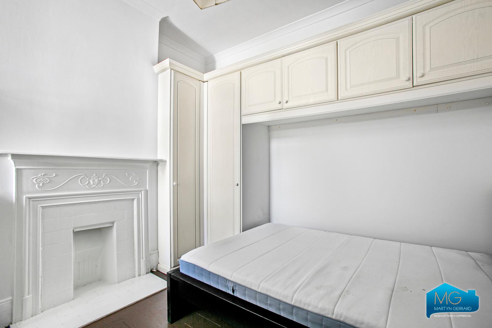 3 bedroom Ground Floor Flat to rent - Martyn Gerrard