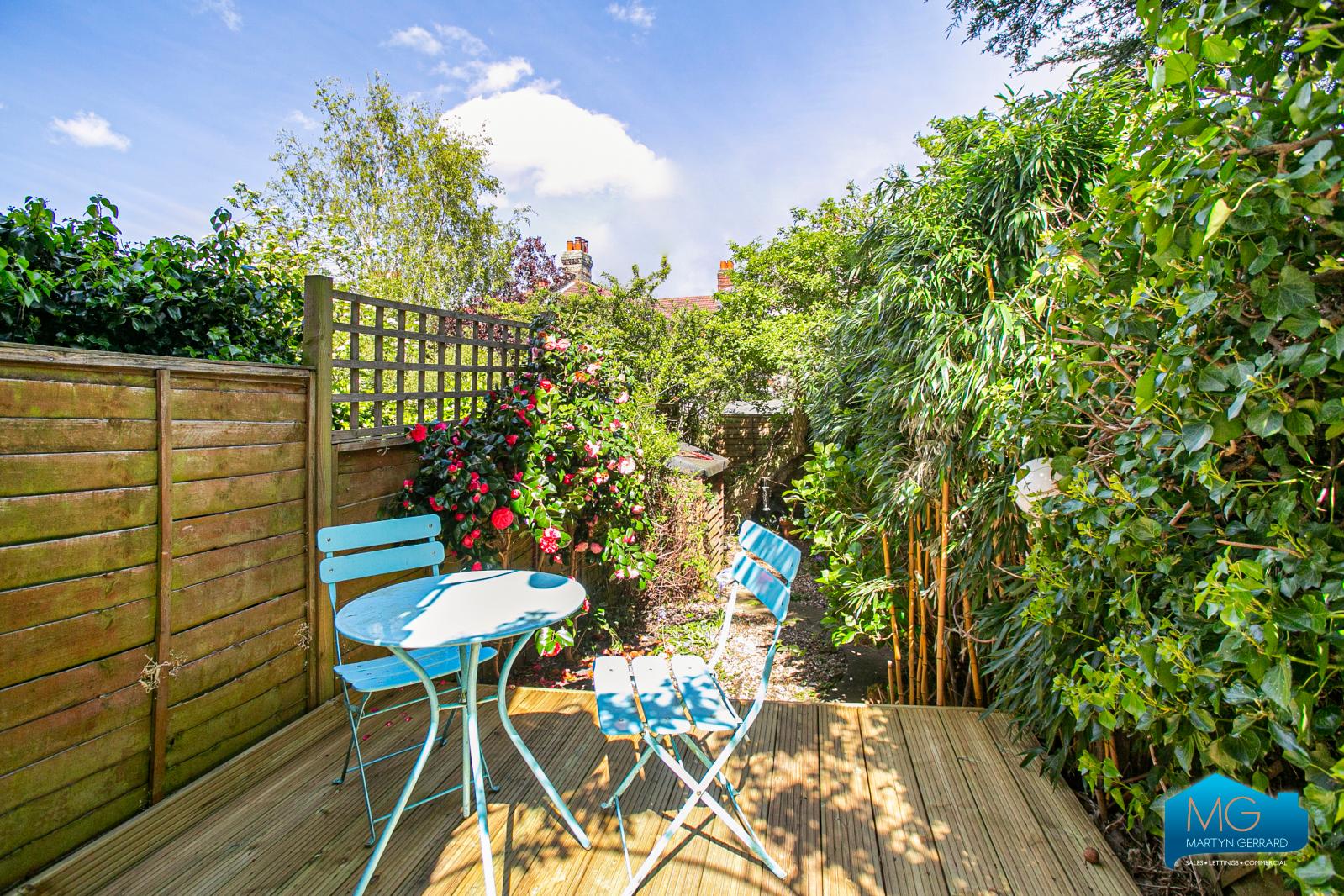 3 bedroom Ground Floor Flat to rent - Martyn Gerrard