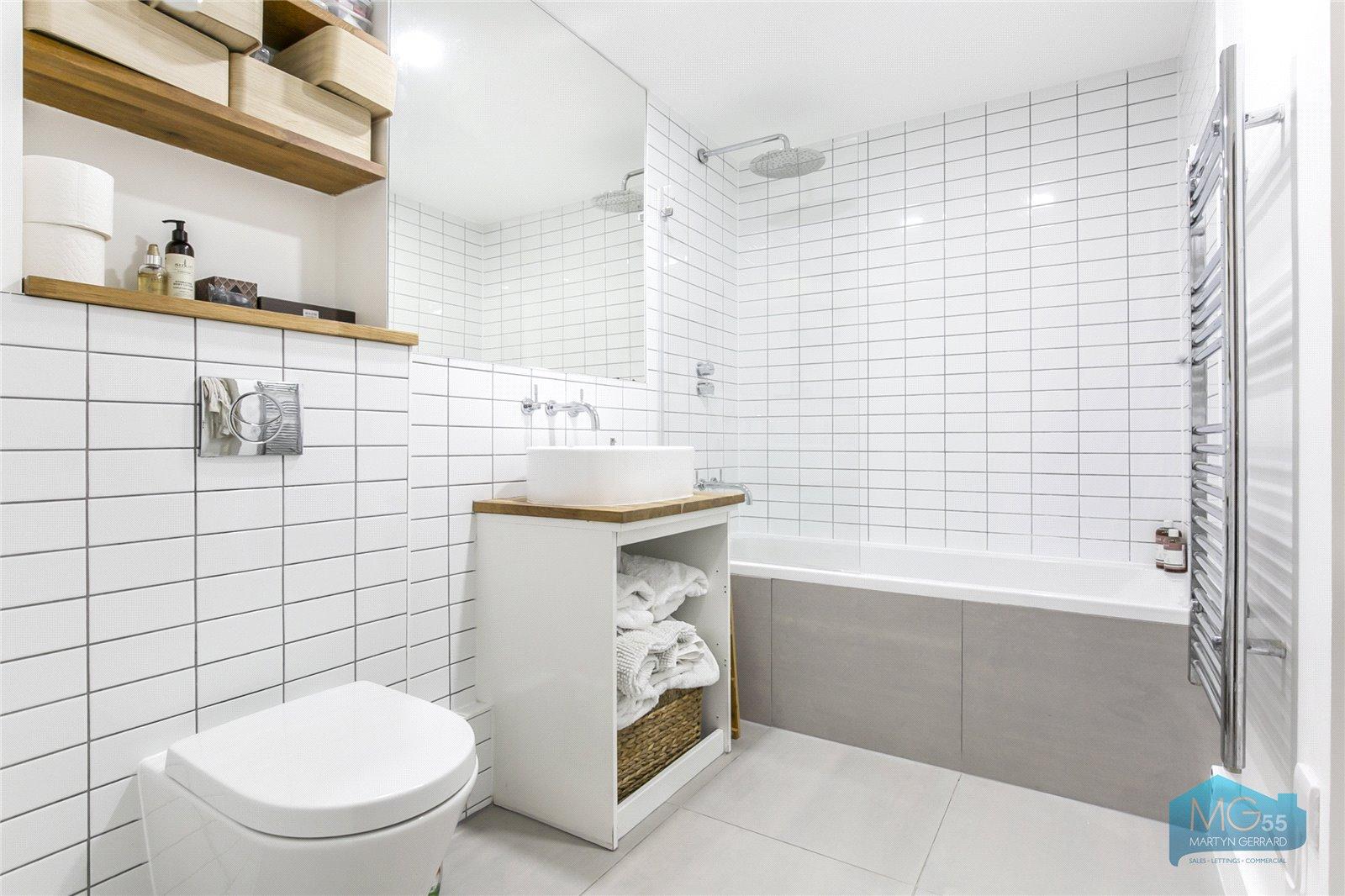 2 bedroom Apartment to rent - Martyn Gerrard
