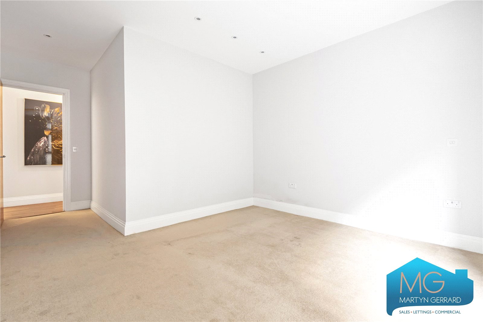 2 bedroom Apartment to rent - Martyn Gerrard