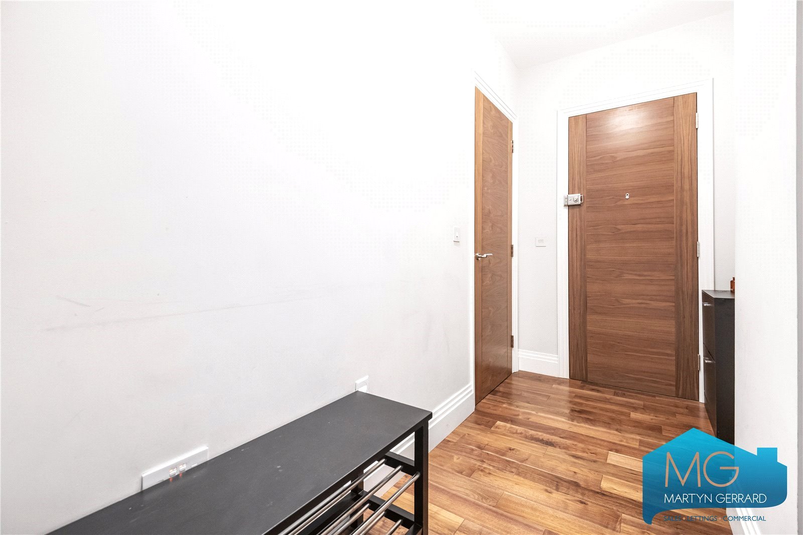 2 bedroom Apartment to rent - Martyn Gerrard