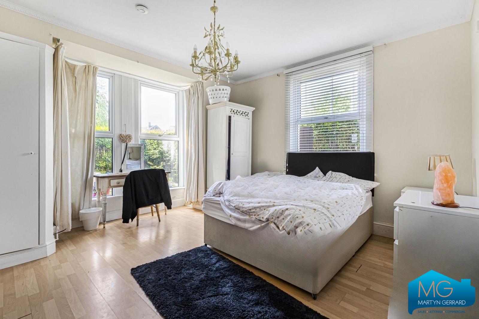 1 bedroom Ground Floor Flat to rent - Martyn Gerrard