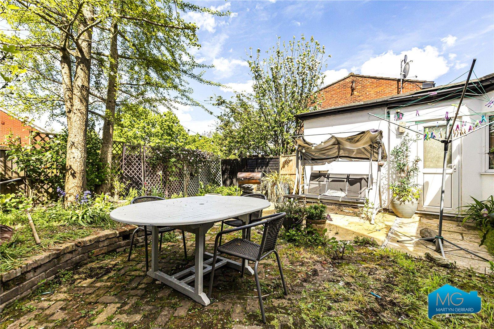 1 bedroom Ground Floor Flat to rent - Martyn Gerrard