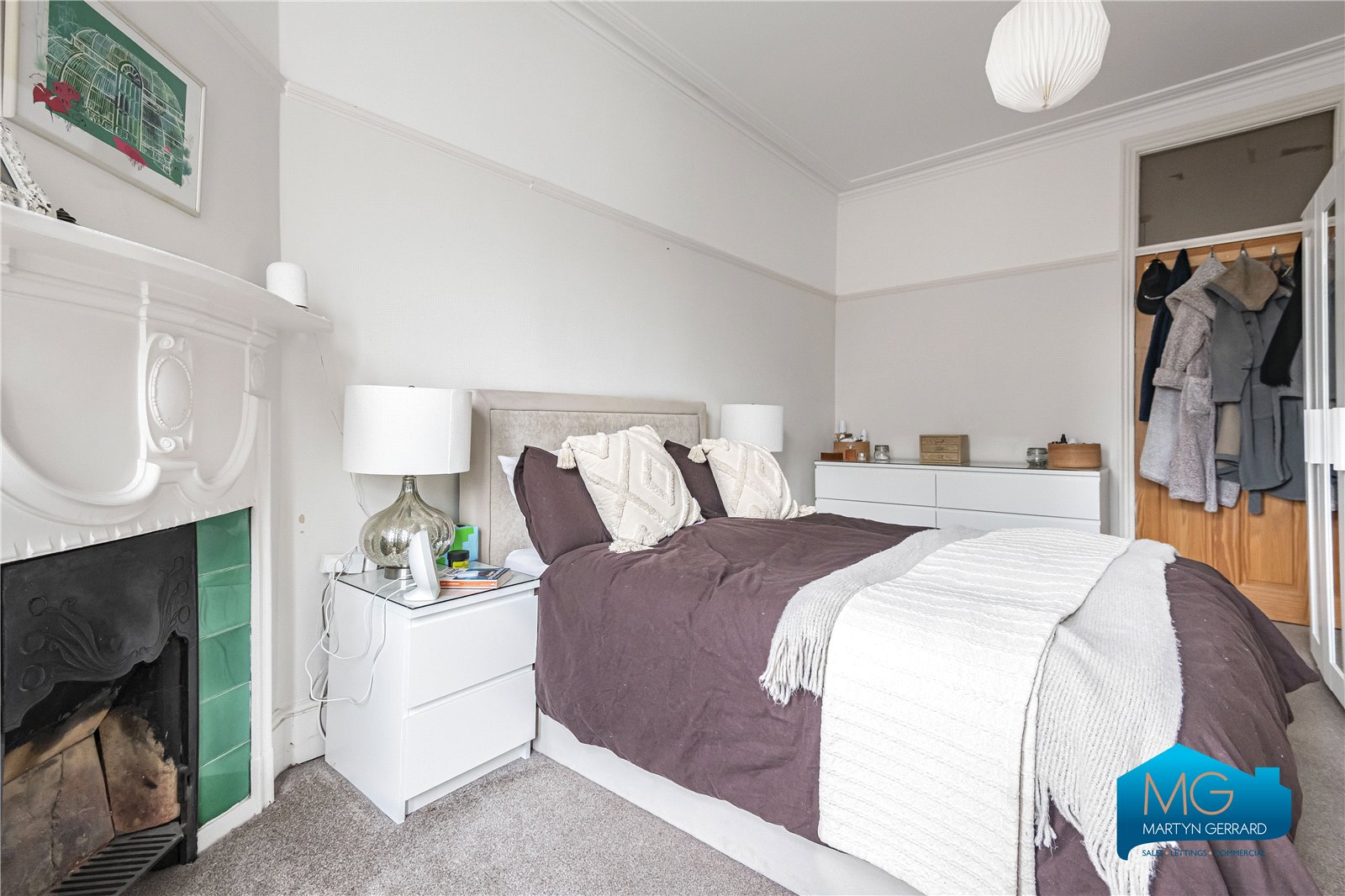 2 bedroom Apartment to rent - Martyn Gerrard