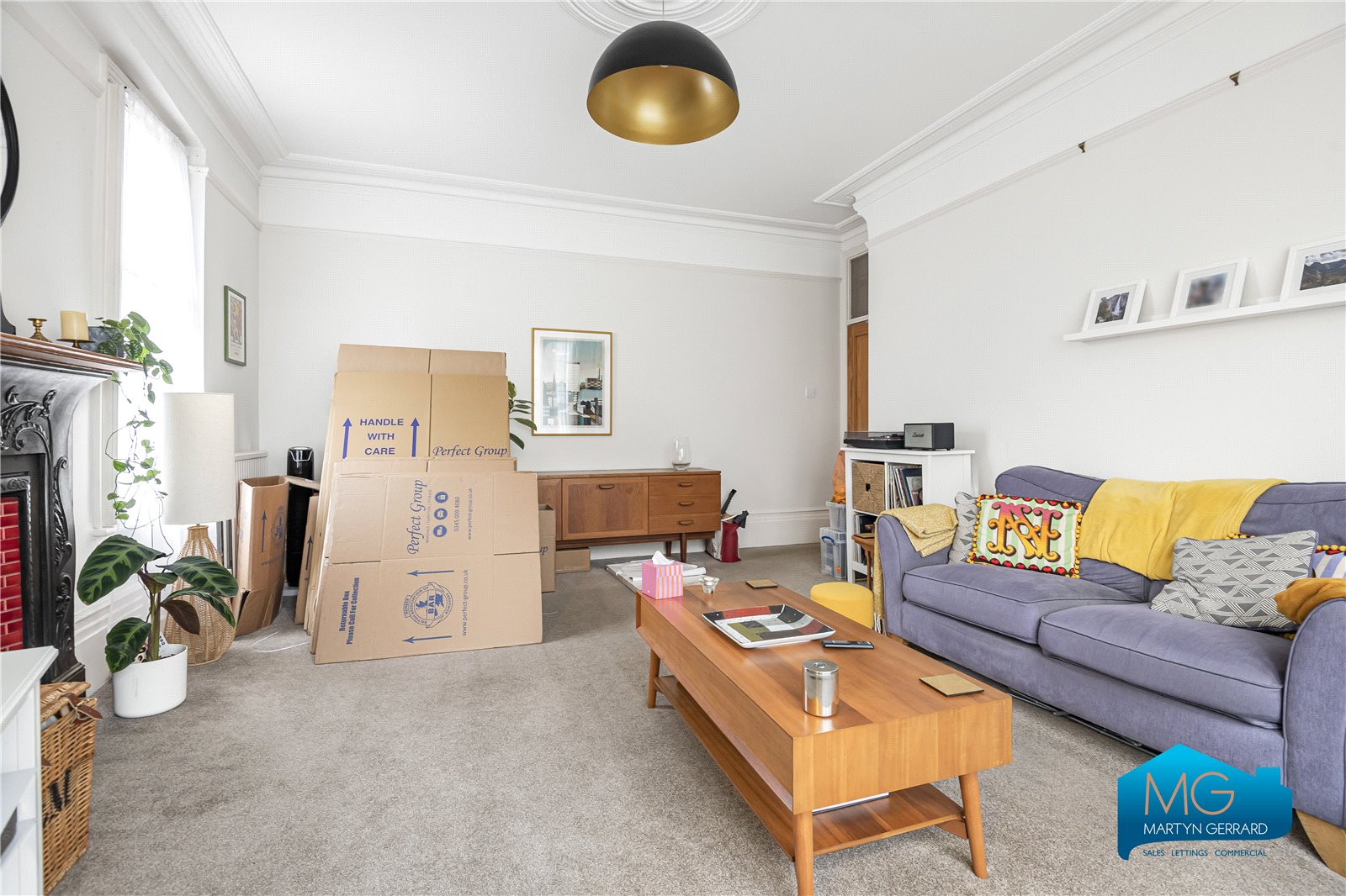 2 bedroom Apartment to rent - Martyn Gerrard