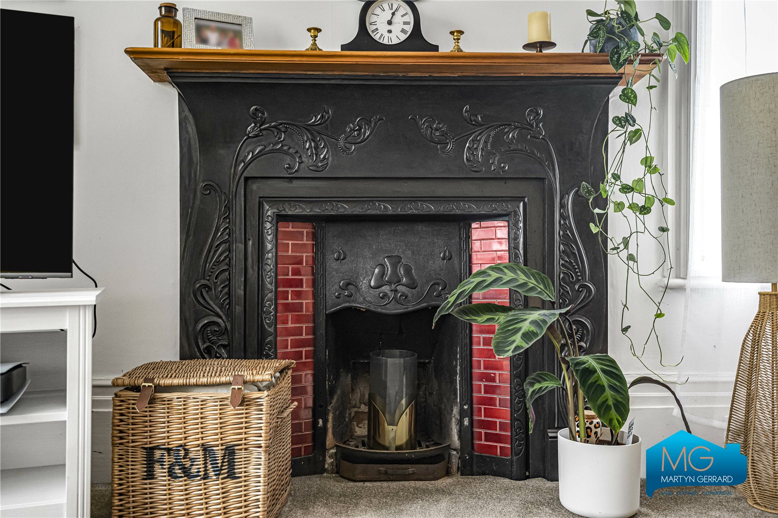 2 bedroom Apartment to rent - Martyn Gerrard