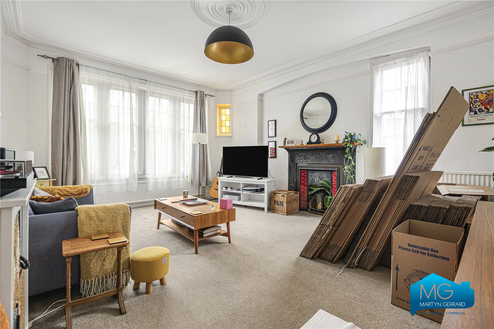 2 bedroom Apartment to rent - Martyn Gerrard