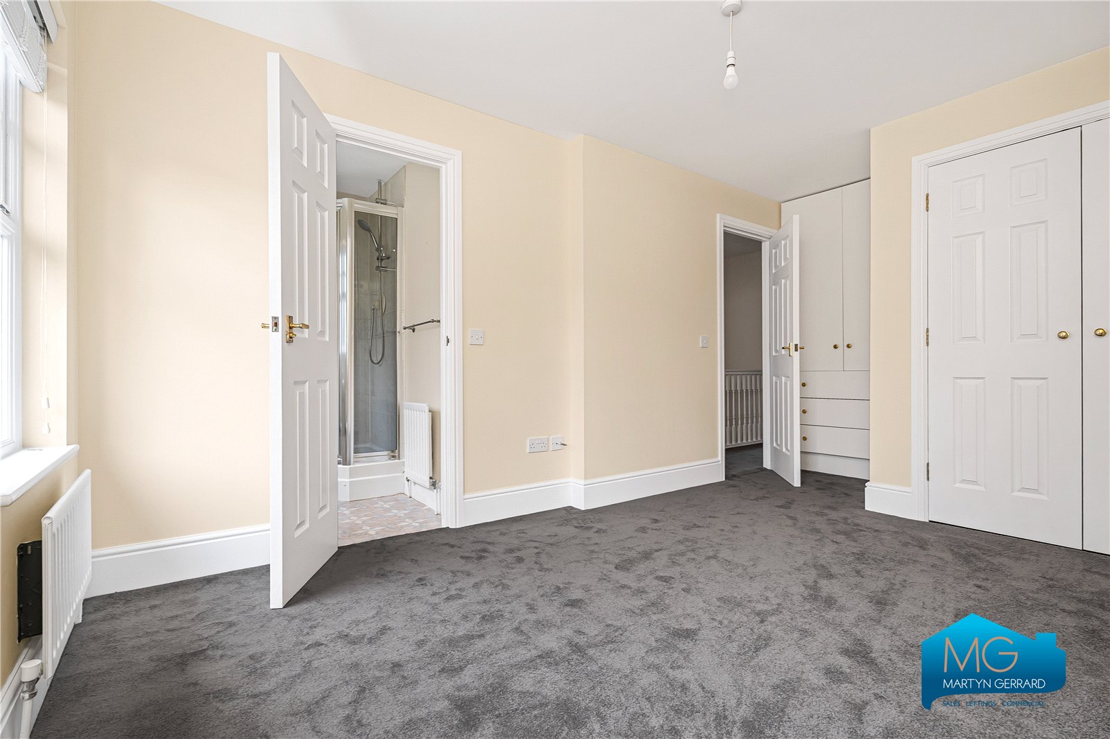 3 bedroom Semi-Detached House to rent - Martyn Gerrard