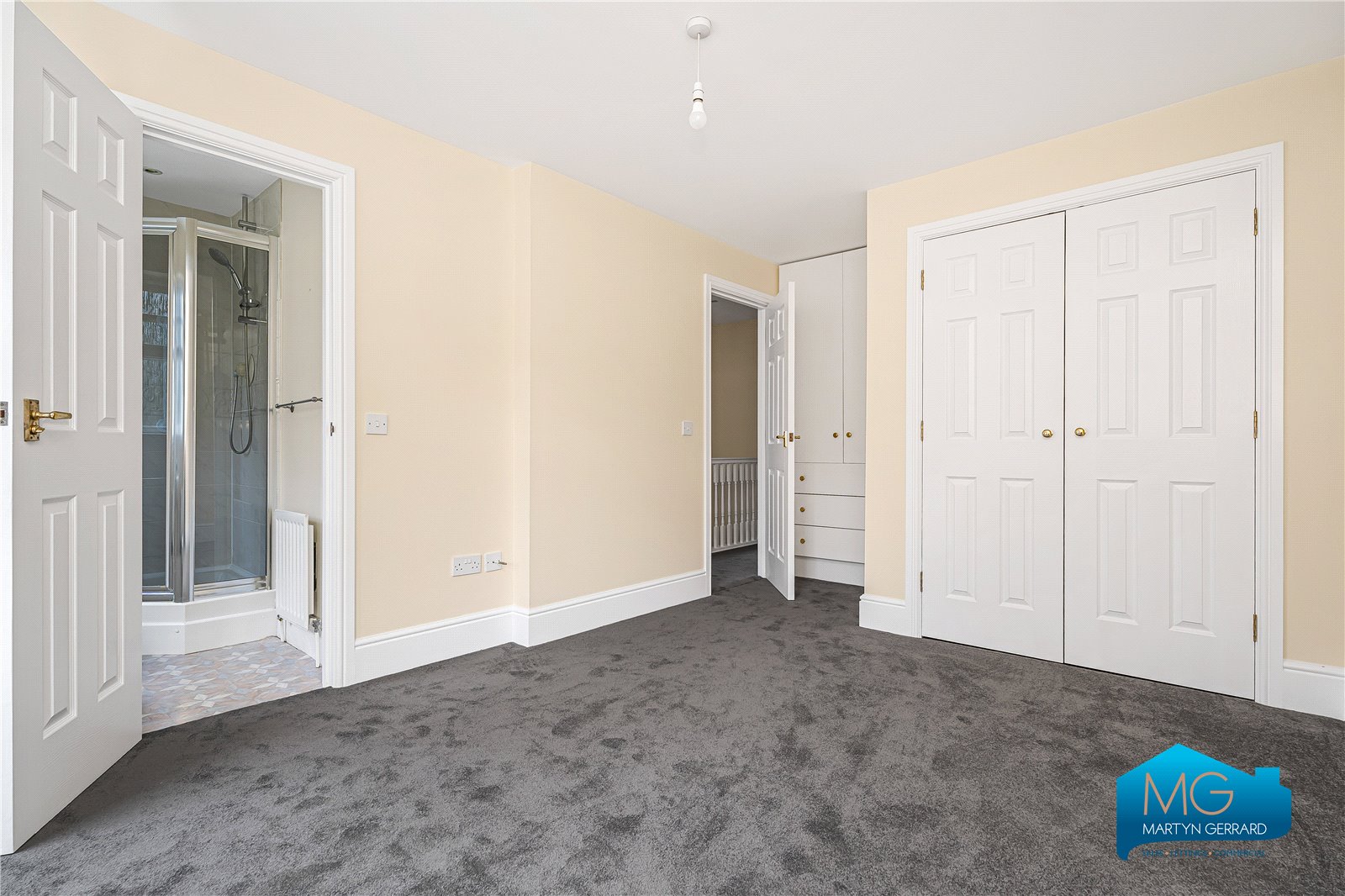 3 bedroom Semi-Detached House to rent - Martyn Gerrard