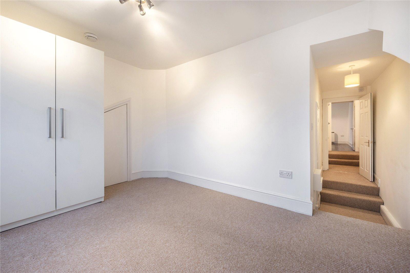 1 bedroom Apartment to rent - Martyn Gerrard