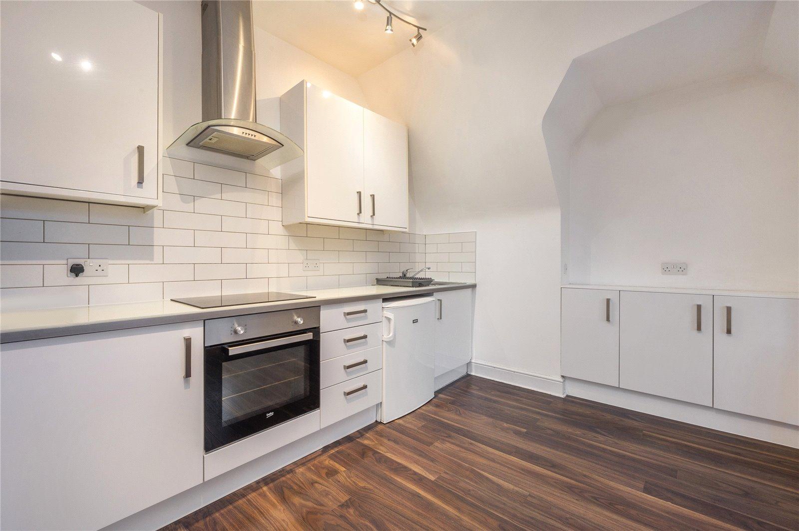 1 bedroom Apartment to rent - Martyn Gerrard