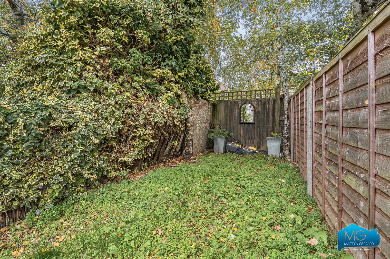 2 bedroom Ground Floor Flat to rent - Martyn Gerrard