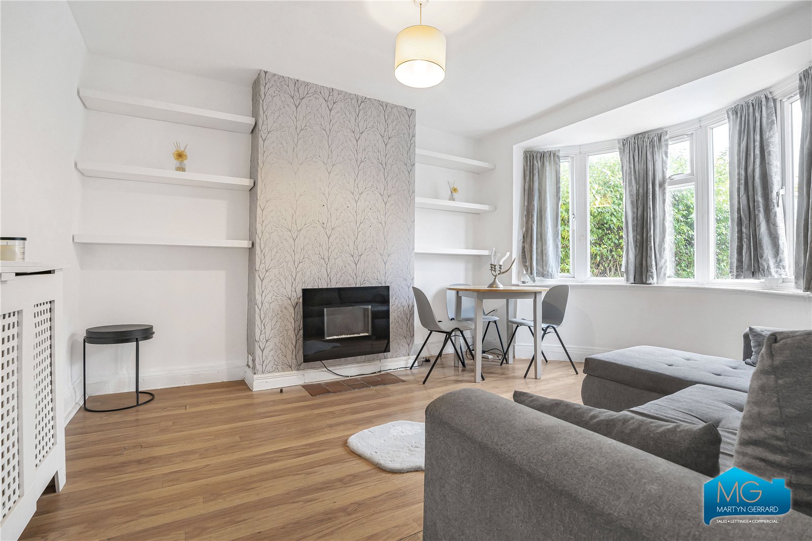 2 bedroom Ground Floor Flat to rent - Martyn Gerrard